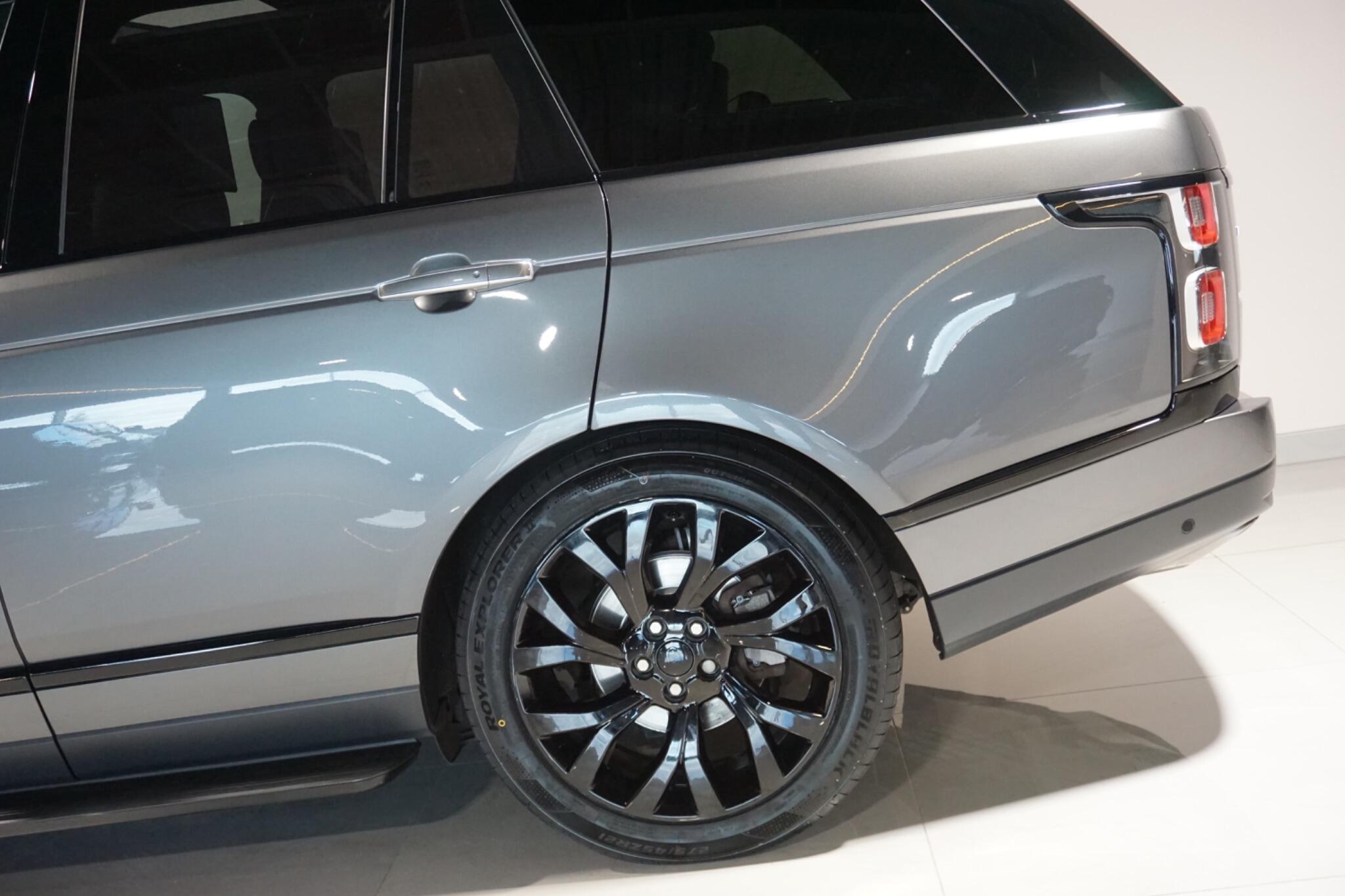 Land Rover Range Rover 3.0 SD V6 Autobiography SUV 5dr Diesel Auto 4WD Euro 6 (s/s) (275 ps)